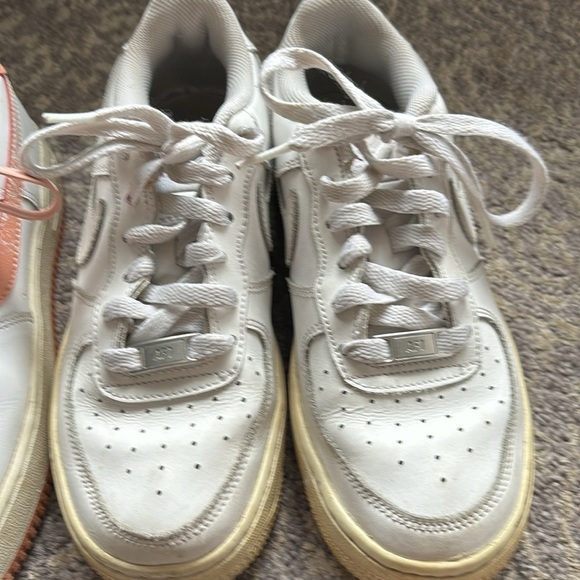 Airforce 1 bundle for resellers size 6.5 and 8.5 - Picture 2 of 10